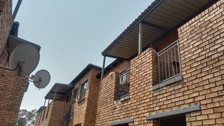 2 Bedroom Property for Sale in Elspark Gauteng