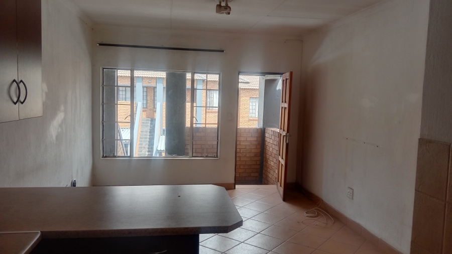 2 Bedroom Property for Sale in Elspark Gauteng