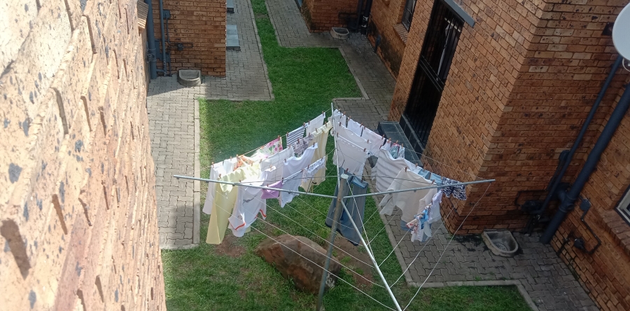 2 Bedroom Property for Sale in Elspark Gauteng