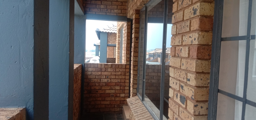 2 Bedroom Property for Sale in Elspark Gauteng