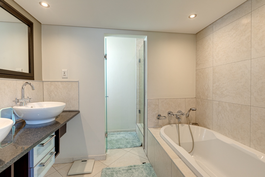 To Let 2 Bedroom Property for Rent in Morningside Gauteng