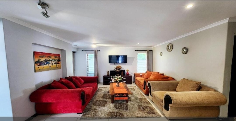 6 Bedroom Property for Sale in Midstream Estate Gauteng