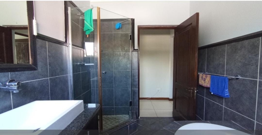 6 Bedroom Property for Sale in Midstream Estate Gauteng