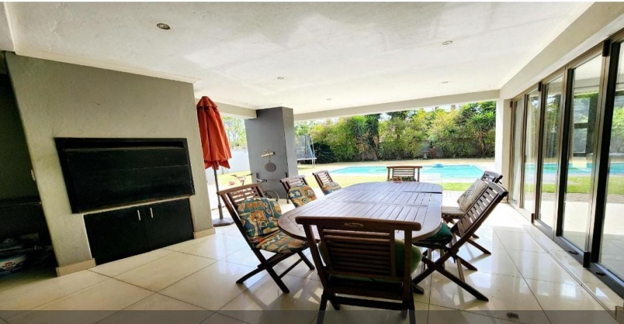 6 Bedroom Property for Sale in Midstream Estate Gauteng