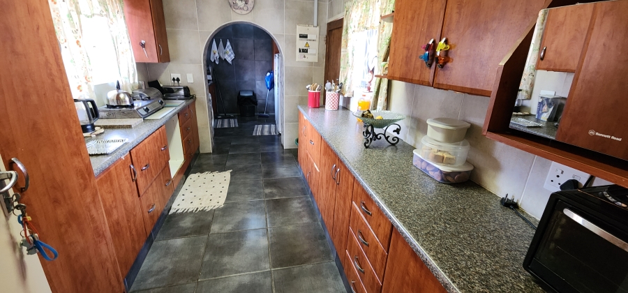 3 Bedroom Property for Sale in Brackendowns Gauteng