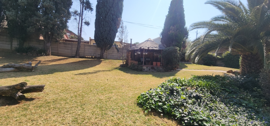 3 Bedroom Property for Sale in Mulbarton Gauteng