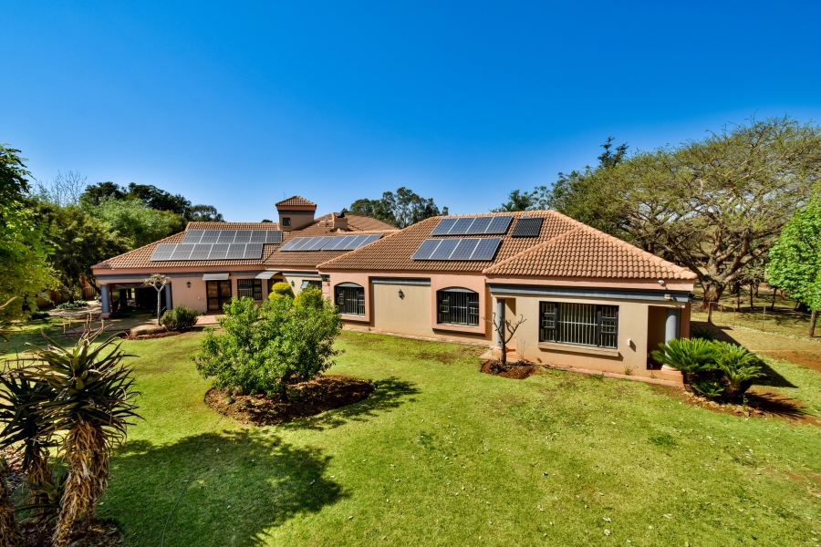 6 Bedroom Property for Sale in Olympus AH Gauteng