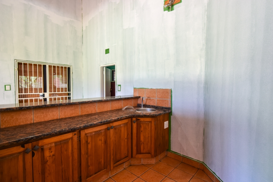 6 Bedroom Property for Sale in Olympus AH Gauteng