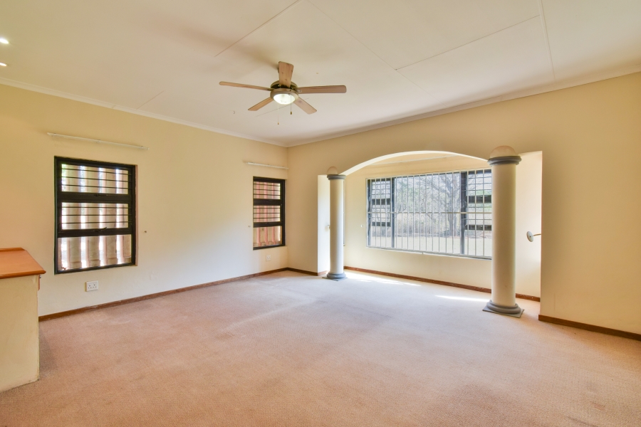 6 Bedroom Property for Sale in Olympus AH Gauteng