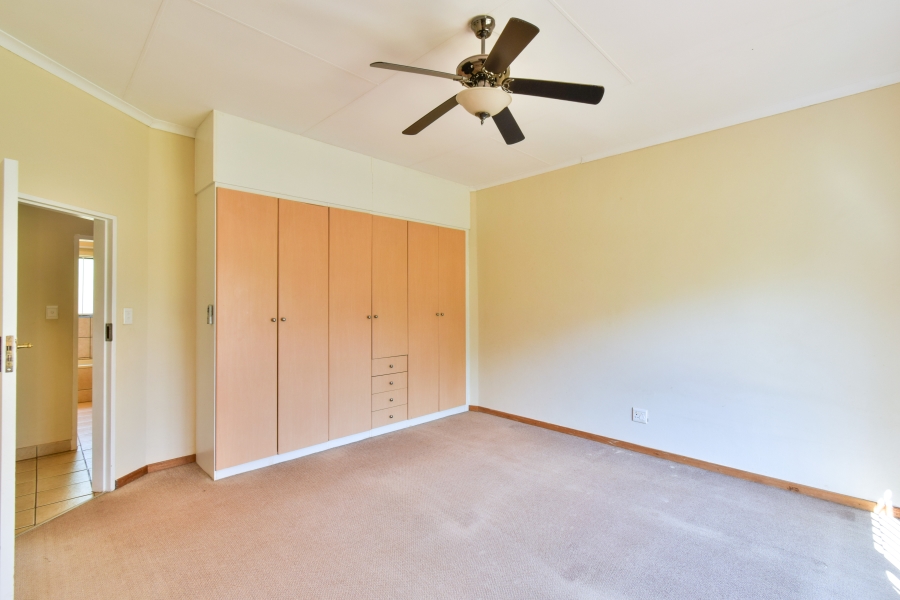 6 Bedroom Property for Sale in Olympus AH Gauteng