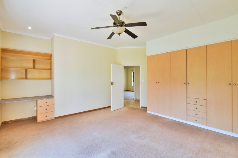 6 Bedroom Property for Sale in Olympus AH Gauteng