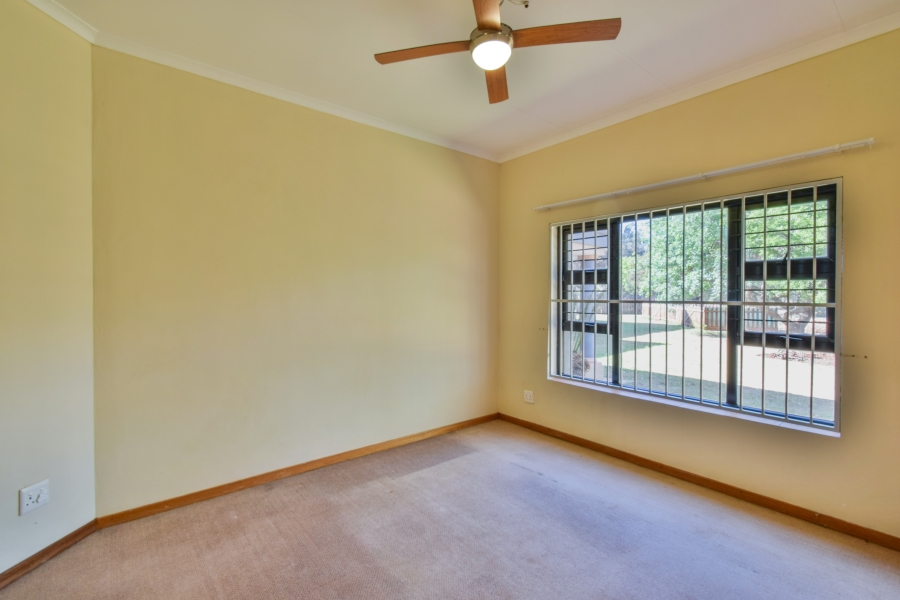 6 Bedroom Property for Sale in Olympus AH Gauteng