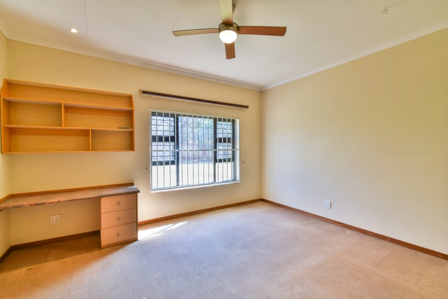 6 Bedroom Property for Sale in Olympus AH Gauteng