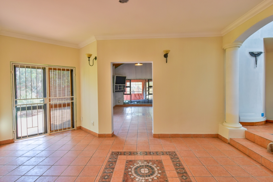 6 Bedroom Property for Sale in Olympus AH Gauteng