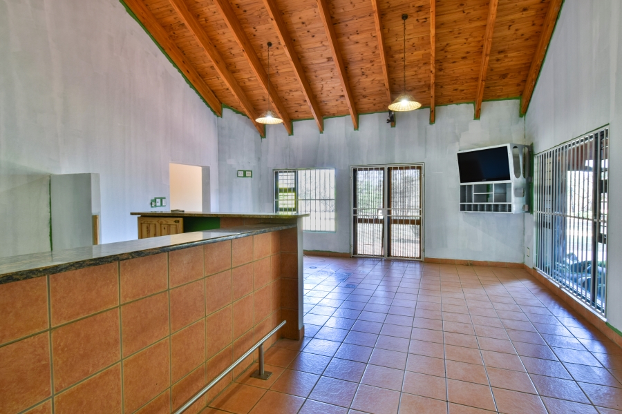 6 Bedroom Property for Sale in Olympus AH Gauteng