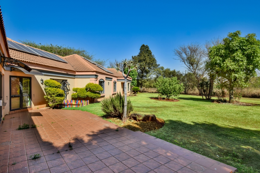 6 Bedroom Property for Sale in Olympus AH Gauteng
