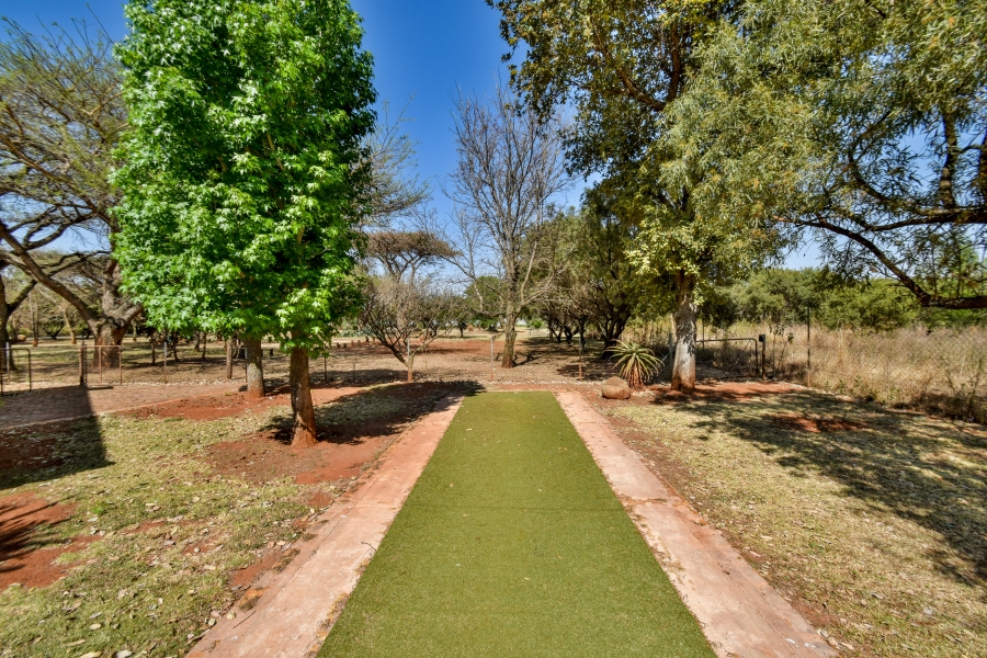 6 Bedroom Property for Sale in Olympus AH Gauteng