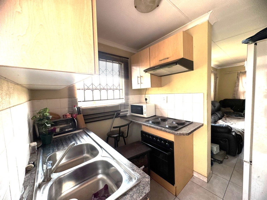 2 Bedroom Property for Sale in Alliance Gauteng