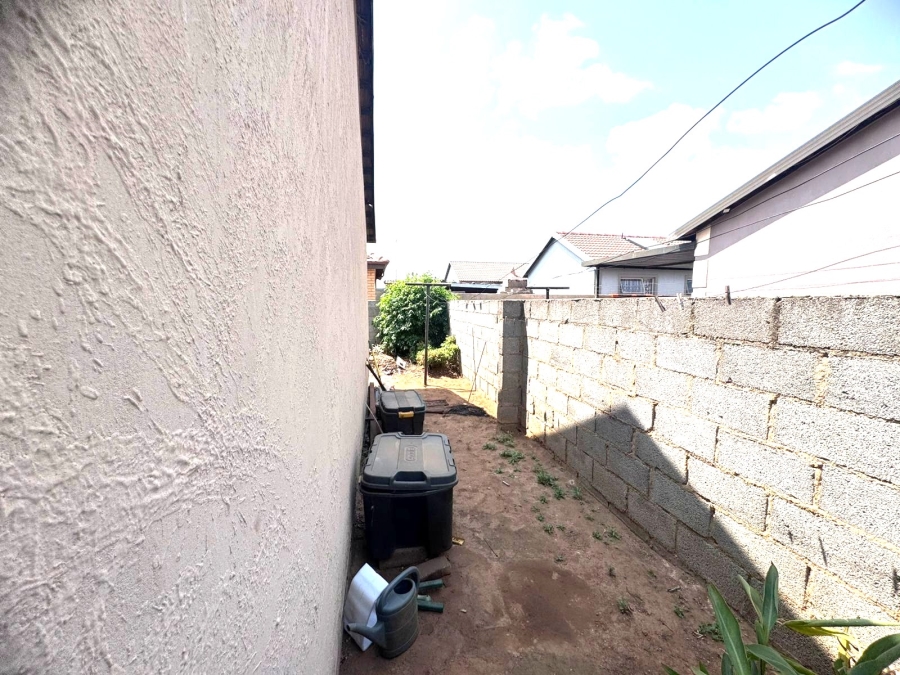 2 Bedroom Property for Sale in Alliance Gauteng