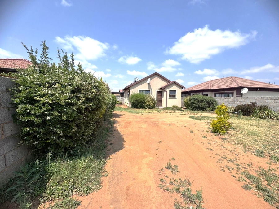 2 Bedroom Property for Sale in Alliance Gauteng