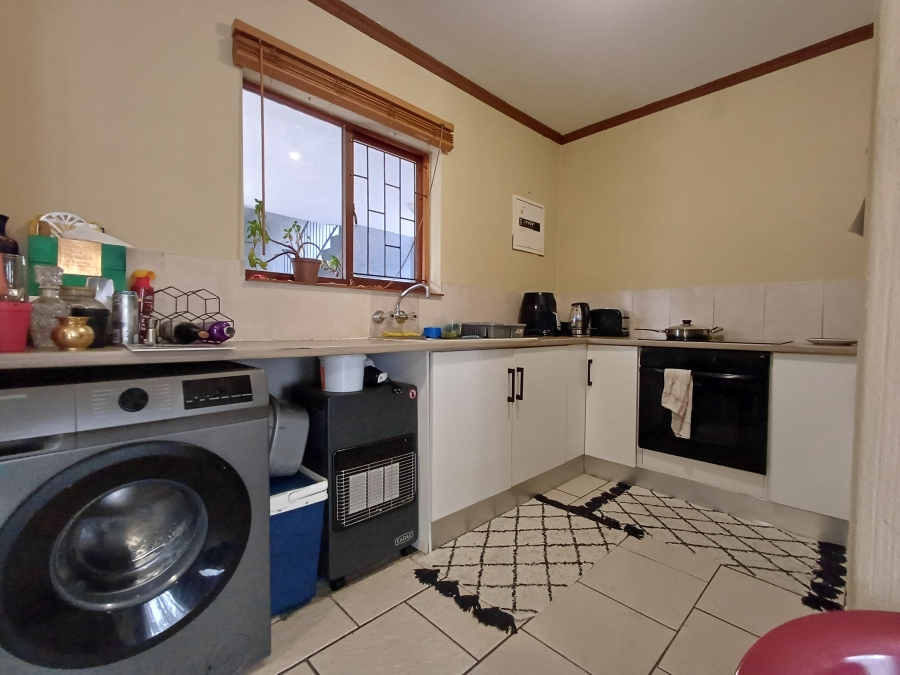 To Let 1 Bedroom Property for Rent in Paulshof Gauteng