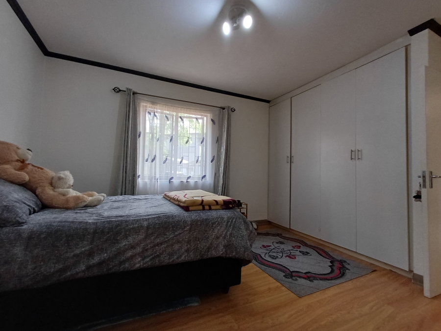 To Let 1 Bedroom Property for Rent in Paulshof Gauteng