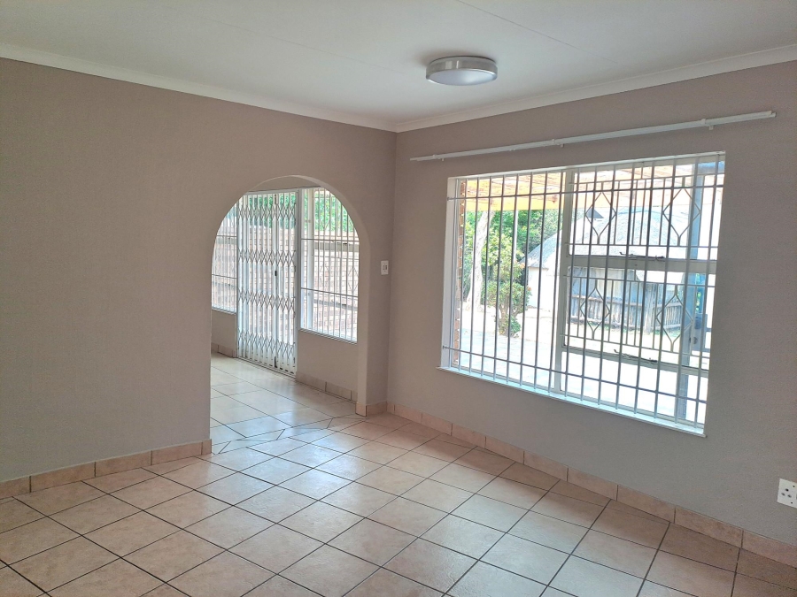 3 Bedroom Property for Sale in Roodekrans Gauteng