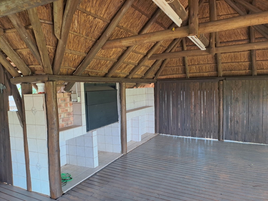 3 Bedroom Property for Sale in Roodekrans Gauteng