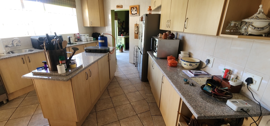 3 Bedroom Property for Sale in Brackenhurst Gauteng