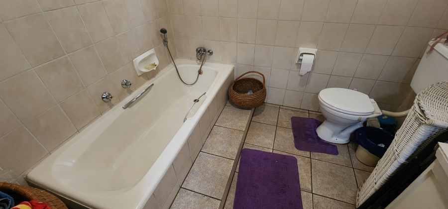3 Bedroom Property for Sale in Brackenhurst Gauteng
