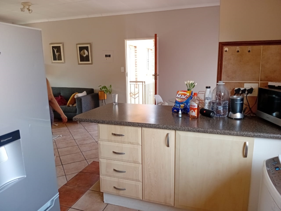 To Let 2 Bedroom Property for Rent in Olympus AH Gauteng