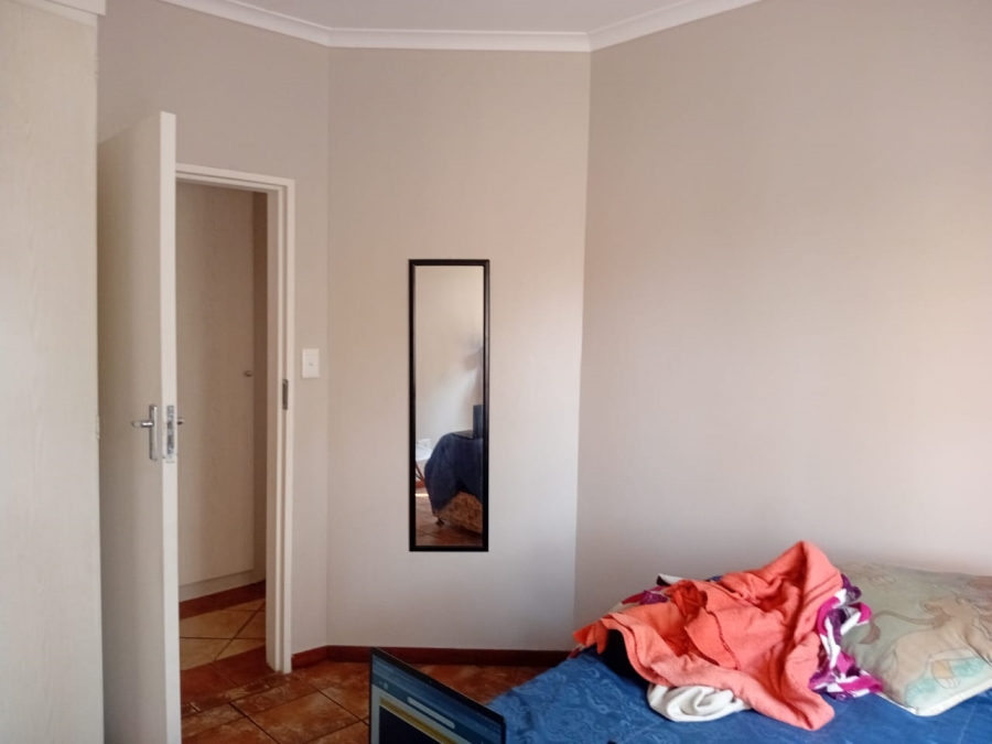 To Let 2 Bedroom Property for Rent in Olympus AH Gauteng