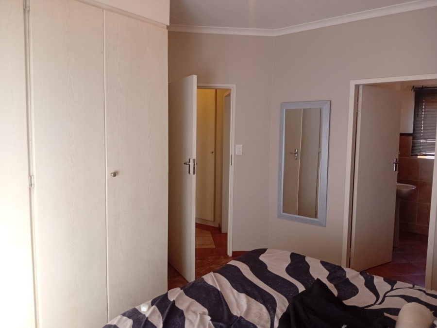 To Let 2 Bedroom Property for Rent in Olympus AH Gauteng