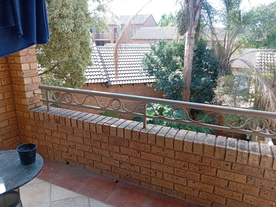 To Let 2 Bedroom Property for Rent in Olympus AH Gauteng