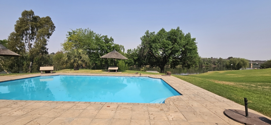 3 Bedroom Property for Sale in Peacehaven Gauteng