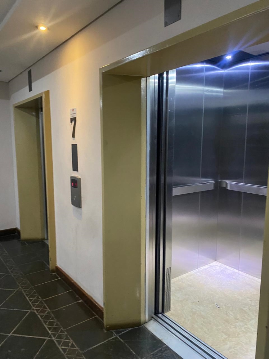 2 Bedroom Property for Sale in Marshalltown Gauteng