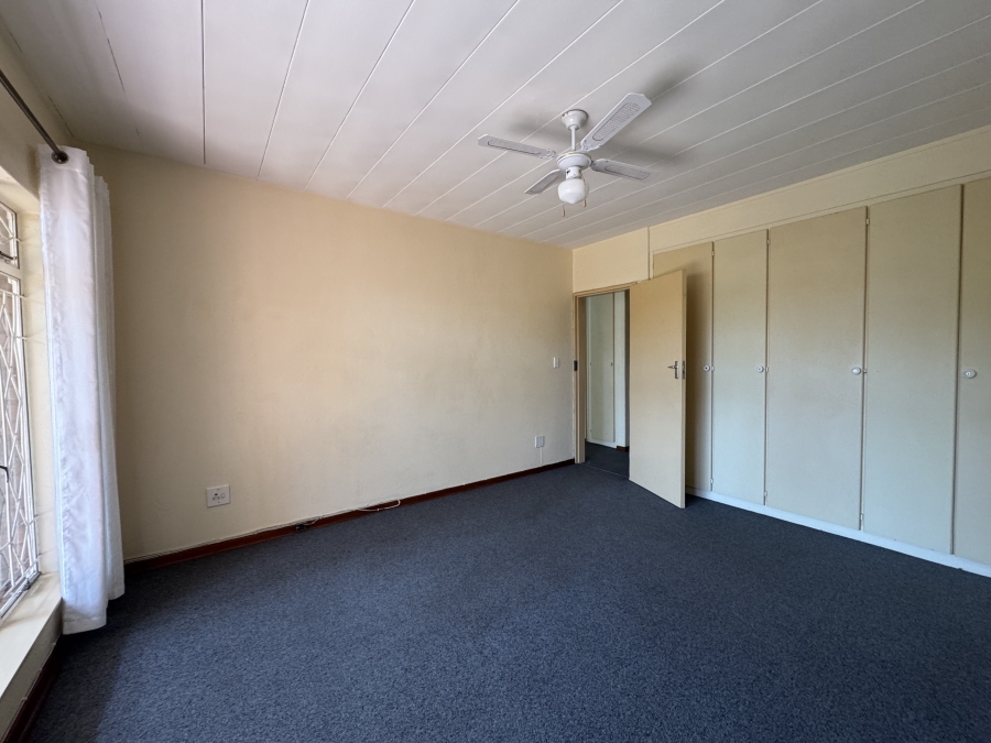 2 Bedroom Property for Sale in New Redruth Gauteng
