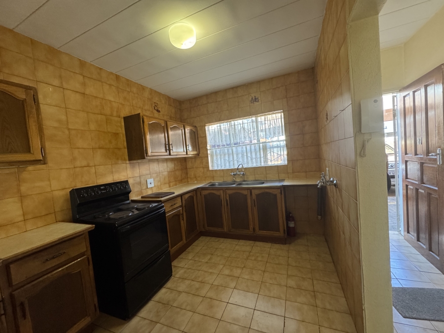 2 Bedroom Property for Sale in New Redruth Gauteng