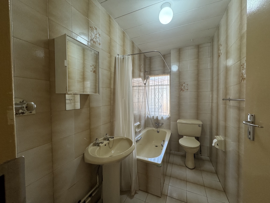 2 Bedroom Property for Sale in New Redruth Gauteng