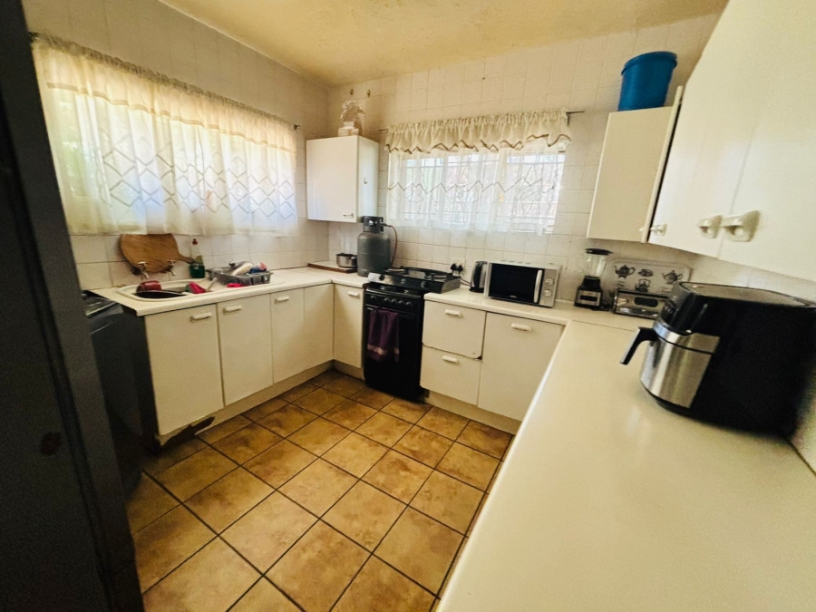 2 Bedroom Property for Sale in Benoni Central Gauteng