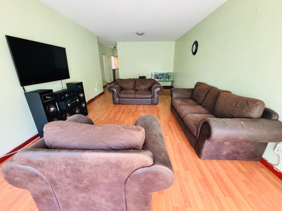 2 Bedroom Property for Sale in Benoni Central Gauteng