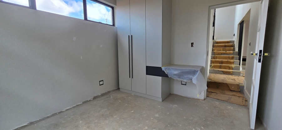 4 Bedroom Property for Sale in Fountainbrook Estate Gauteng