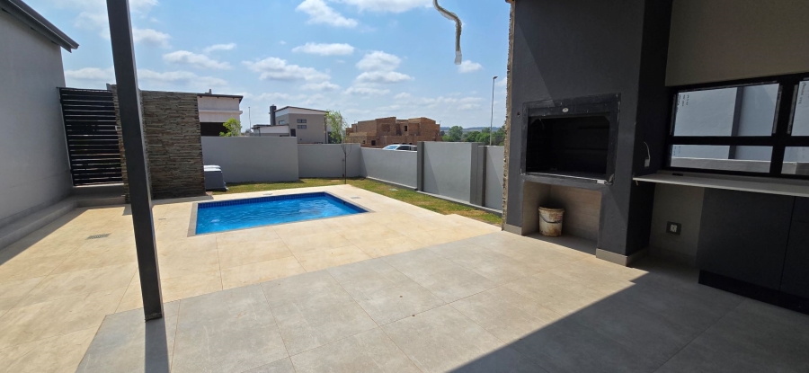 4 Bedroom Property for Sale in Fountainbrook Estate Gauteng