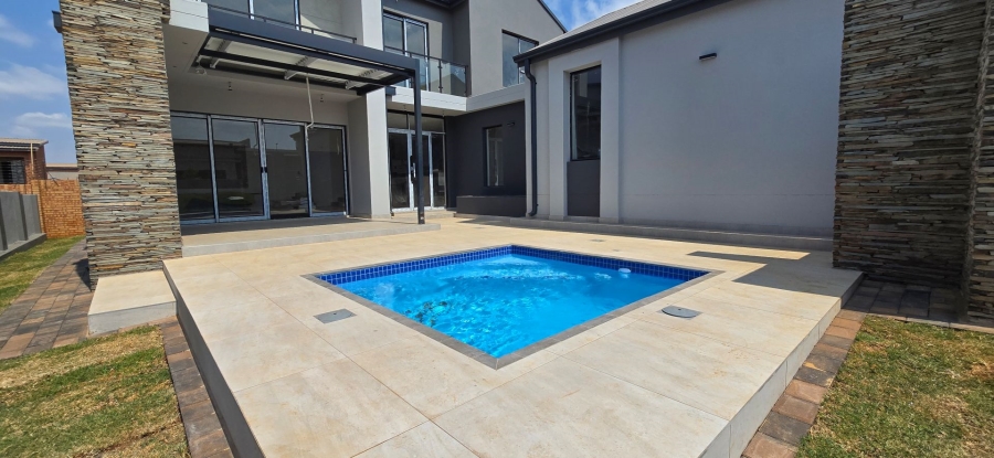 4 Bedroom Property for Sale in Fountainbrook Estate Gauteng