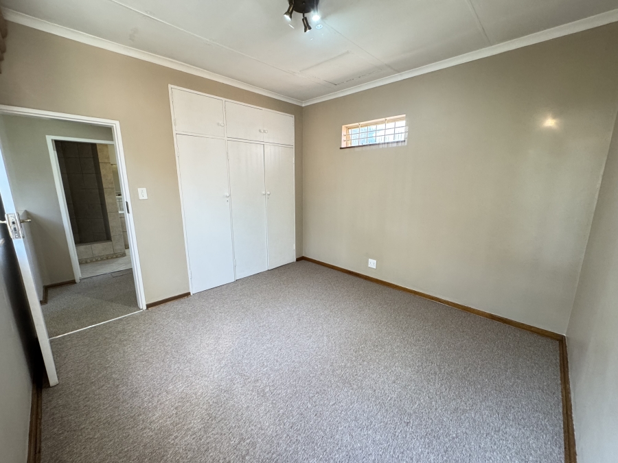 2 Bedroom Property for Sale in Moreleta Park Gauteng