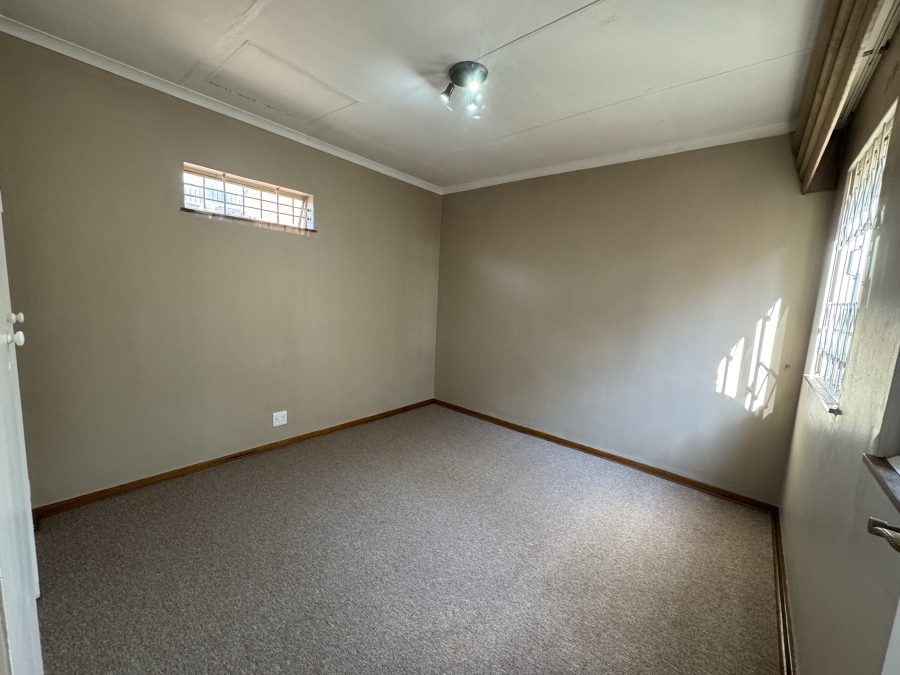 2 Bedroom Property for Sale in Moreleta Park Gauteng
