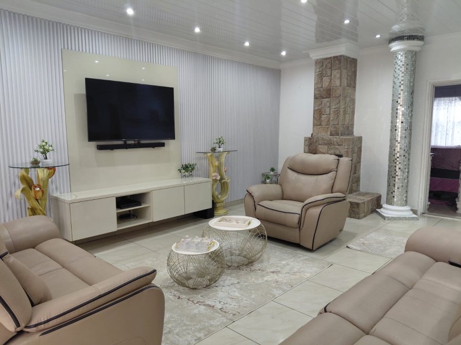 3 Bedroom Property for Sale in Actonville Gauteng