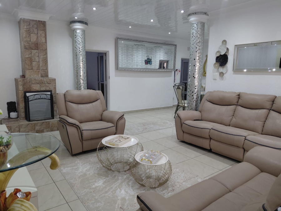 3 Bedroom Property for Sale in Actonville Gauteng