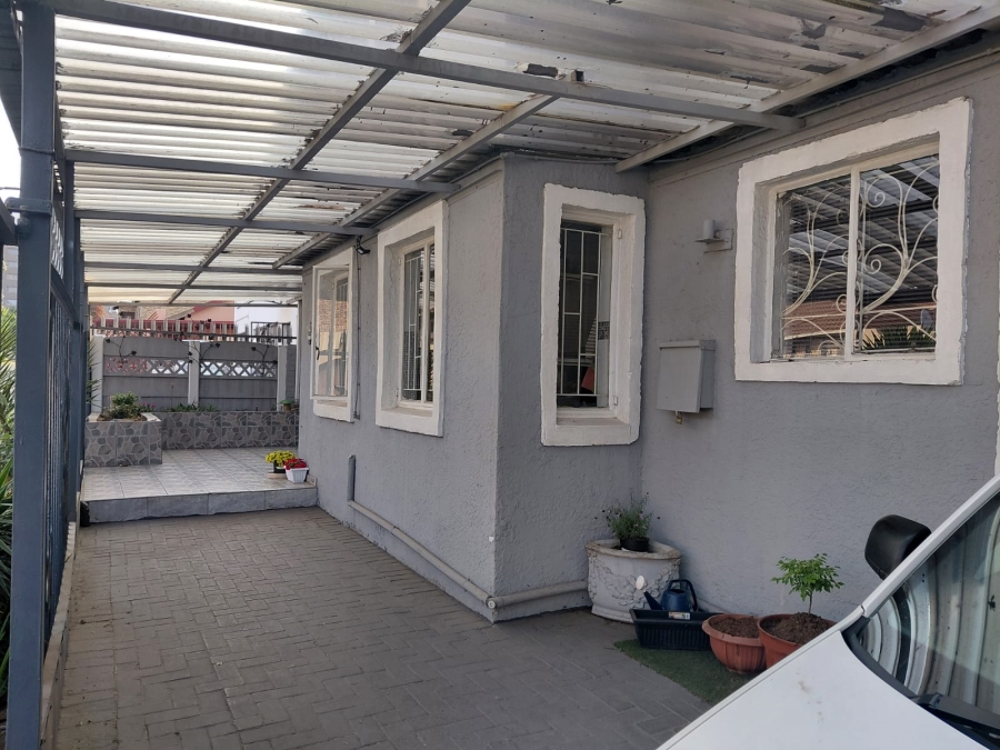 3 Bedroom Property for Sale in Actonville Gauteng