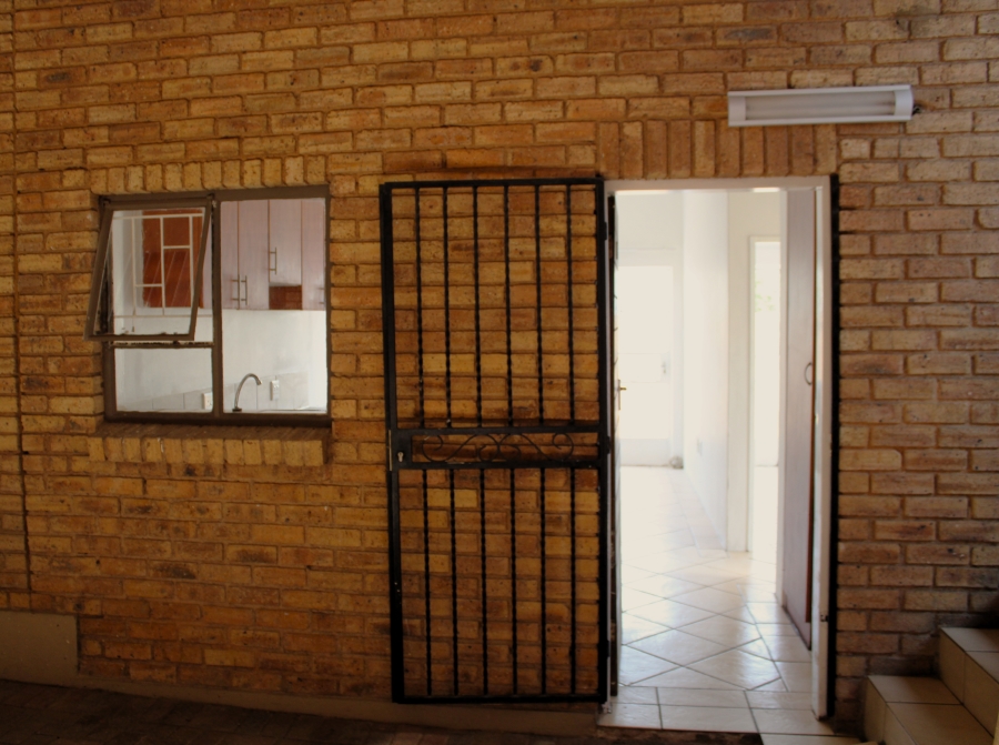 1 Bedroom Property for Sale in Krugersdorp Gauteng